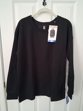 Mondetta Black Long-Sleeve Crewneck Sweatshirt